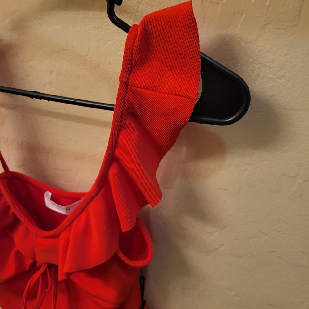 ASTR the label Peggy Ruffle Bodysuit Reddish-Orange Size: Medium NWT - Picture 9 of 12